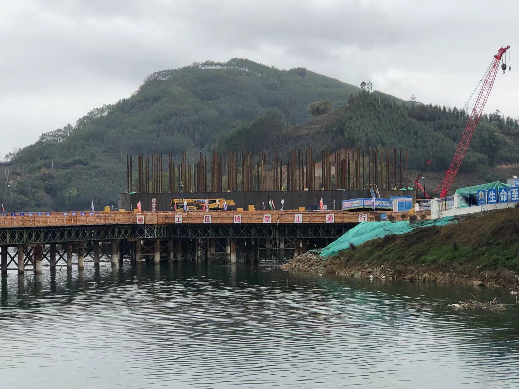 柳州广西岩滩特大桥高速路监控安装项目